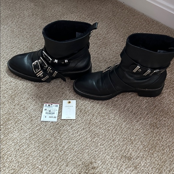 Zara Black Leather Ankle Boots with Buckles - Picture 2 of 9